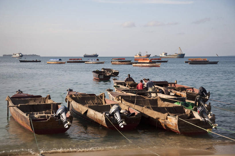 两个人,微笑,竖图,北极,瑞典,冬天,衣服,人体,摄影,肖像,婚姻,彩图,传统服装,伴侣,传统文化