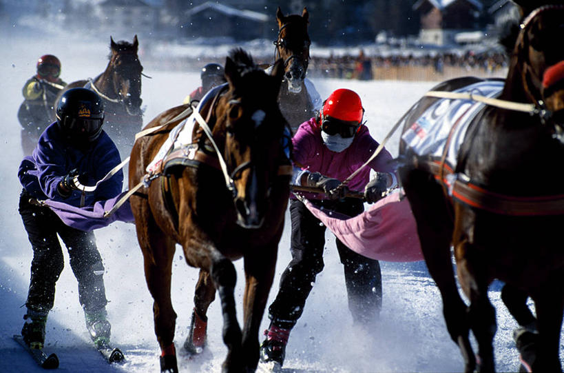 两个人,横图,室外,锻炼,旅游,度假,探险,运动,山,山脉,雪,自行车,法国,意大利,瑞士,欧洲,行人,游客,游人,山顶,山地车,娱乐,极限运动,路人,旅客,车,脚踏车,骑,自然,交通工具,骑车,享受,休闲,放松,摄影,载具,室外运动,户外运动,山地自行车,勃朗峰,阿尔卑斯山脉,过客,冒险,彩图,健身