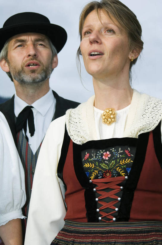 无人,横图,室外,山,山脉,雪,雪山,日光,瑞士,欧洲,地形,山顶,乡村,城镇,山谷,蓝色,风景,天空,自然,摄影,都市风光,中欧,少女峰,因特拉肯,彩图,罢工,山景城