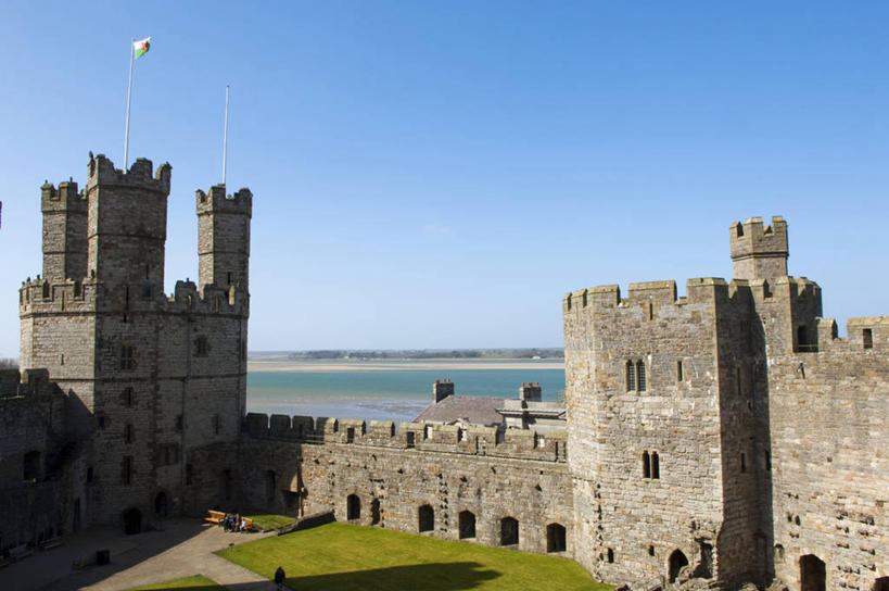 无人,教堂,横图,室外,美景,英国,欧洲,景观,尖顶,白色,自然,墓地,景色,摄影,宗教,基督教,自然风光,威尔士,英国文化,墓穴,彩图,旅行,英国国教