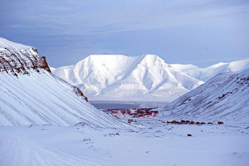 无人,横图,室外,北极,山,山脉,雪,挪威,欧洲,冰,地形,冬天,白色,寒冷,摄影,气象,气候,斯堪的纳维亚,斯堪狄纳维亚半岛,斯瓦尔巴德群岛,彩图,旅行,朗伊尔城