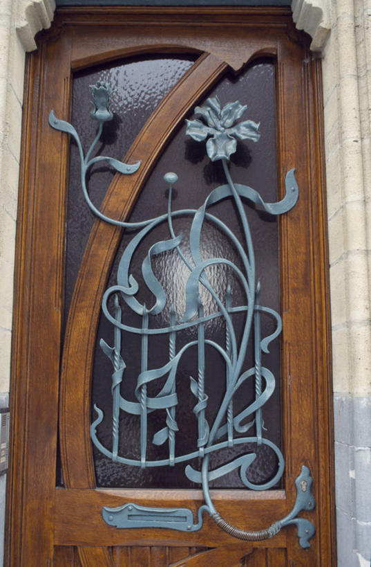 中年人,无人,竖图,门,金属制品,比利时,欧洲,装饰,铁,木制,房屋,门口,首都,装饰物,摄影,住房,铁艺,布鲁塞尔,彩图