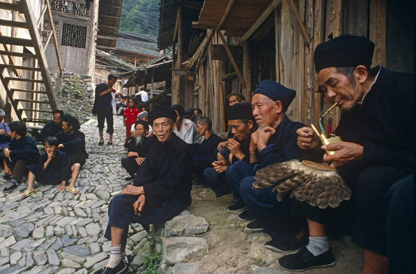 吸烟,横图,亚洲,少数民族,摄影,烟斗,贵州省,苗族,休闲活动,彩图,旅行,凯里