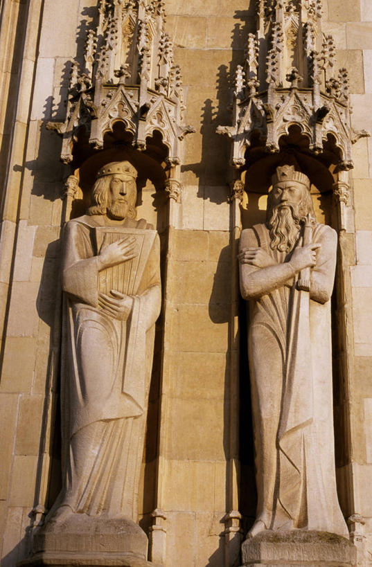 无人,竖图,室外,旅游,建筑业,建筑,比利时,欧洲,行人,游客,游人,装饰,雕像,宏伟,历史,路人,旅客,摄影,修复,市政厅,比例,哥特式风格,布鲁日,法兰德斯,过客,彩图,国家纪念碑,上层阶级