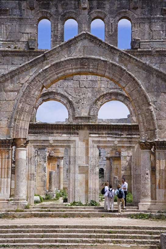 老年人,竖图,建筑,叙利亚,柱子,废墟,摄影,宗教,中东,基督教,圣人,阿勒颇,彩图