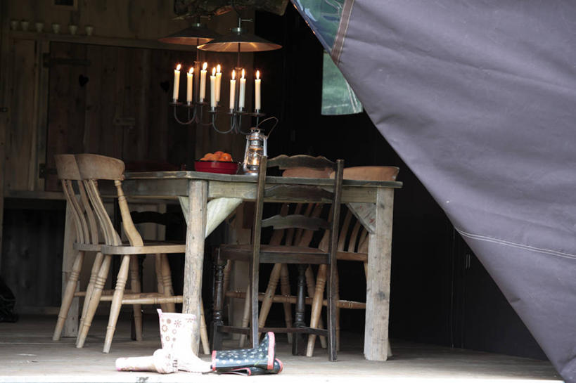 无人,竖图,街道,英国,欧洲,行人,游客,游人,装饰,雕像,砖,墙,音乐,英格兰,路人,旅客,摄影,图标,身份,音乐人,英国文化,利物浦,过客,彩图,旅行,披头士