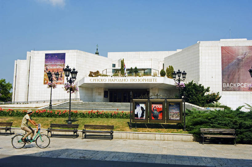 横图,城市,建筑,自行车,欧洲,车,脚踏车,骑,交通工具,骑车,摄影,载具,塞尔维亚,彩图,柱头,诺维萨德