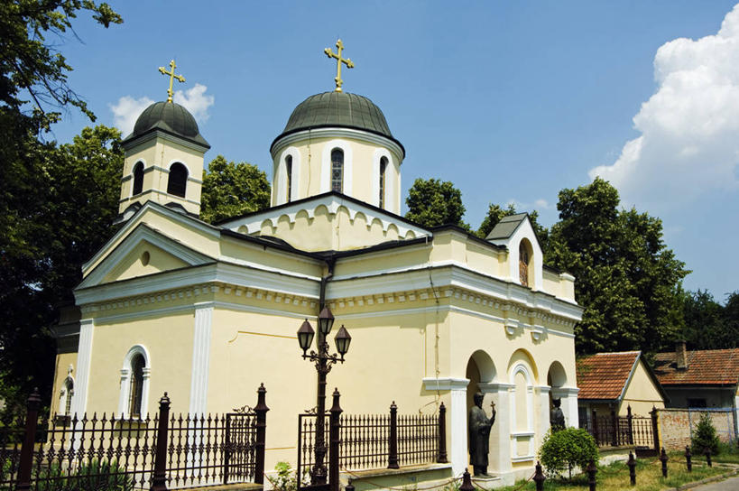 无人,教堂,竖图,建筑,欧洲,雕像,十字架,历史,摄影,宗教,圆顶建筑,宗教建筑,塞尔维亚,东正教,彩图,诺维萨德