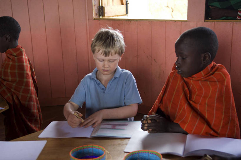 儿童,三个人,学生,教师,横图,室内,纯洁,非洲,肯尼亚,教育,社区,教室,可爱,童年,童趣,摄影,童真,烂漫,无邪,天真,彩图,旅行