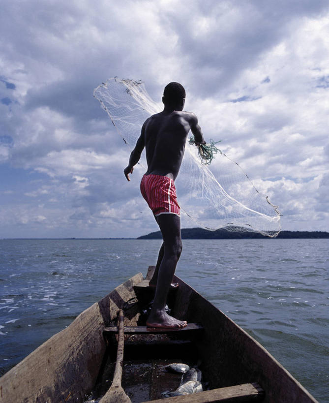 一个人,竖图,室外,湖,船,非洲,乌干达,渔船,摄影,渔网,彩图,钓鱼