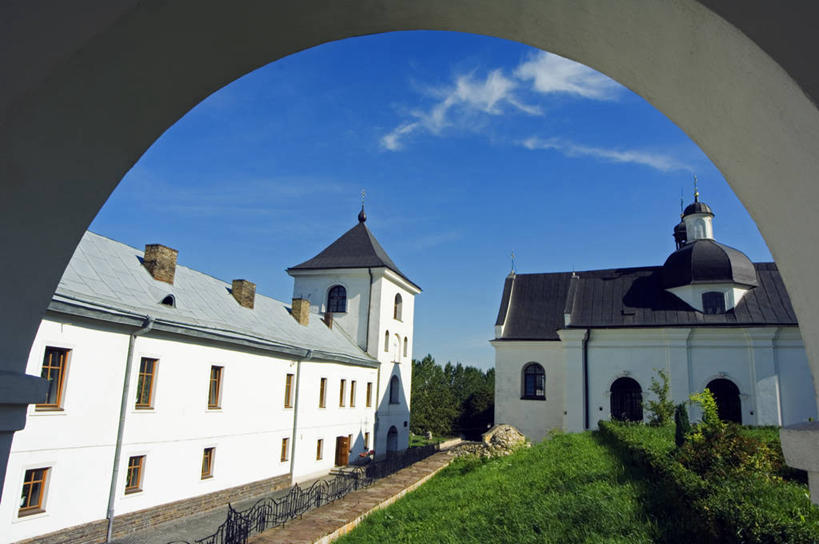 无人,竖图,室外,帽子,雕塑,乌克兰,雕像,古城,礼帽,历史,铜像,摄影,东欧,彩图,咖啡馆,联合国教科文组织