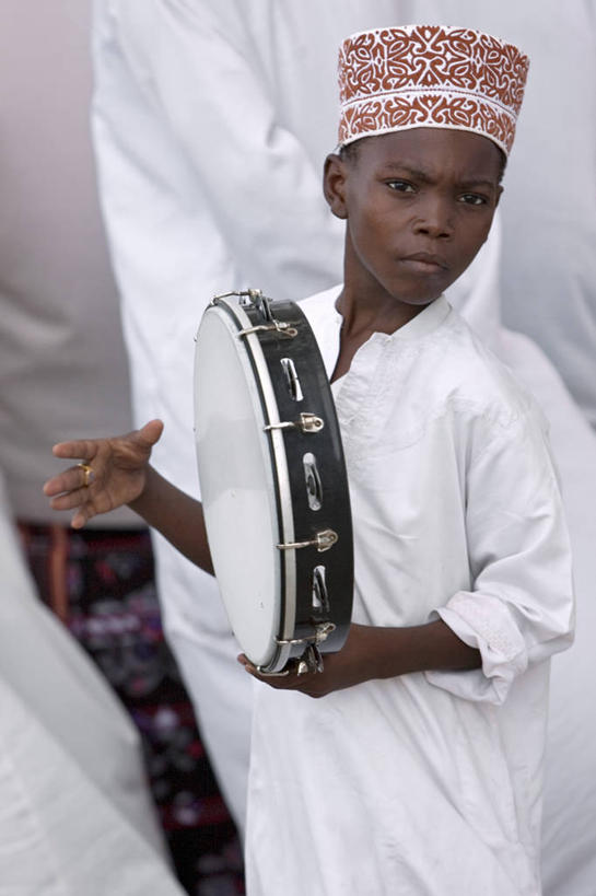 儿童,成年人,眼睛,一个人,竖图,纯洁,非洲,肯尼亚,瞳孔,束发带,头饰,白色,彩妆,睫毛膏,凝视,人体,眼部,摄影,宗教,伊斯兰教,肖像,阿伦岛,男孩,男人,眼,彩图,旅行