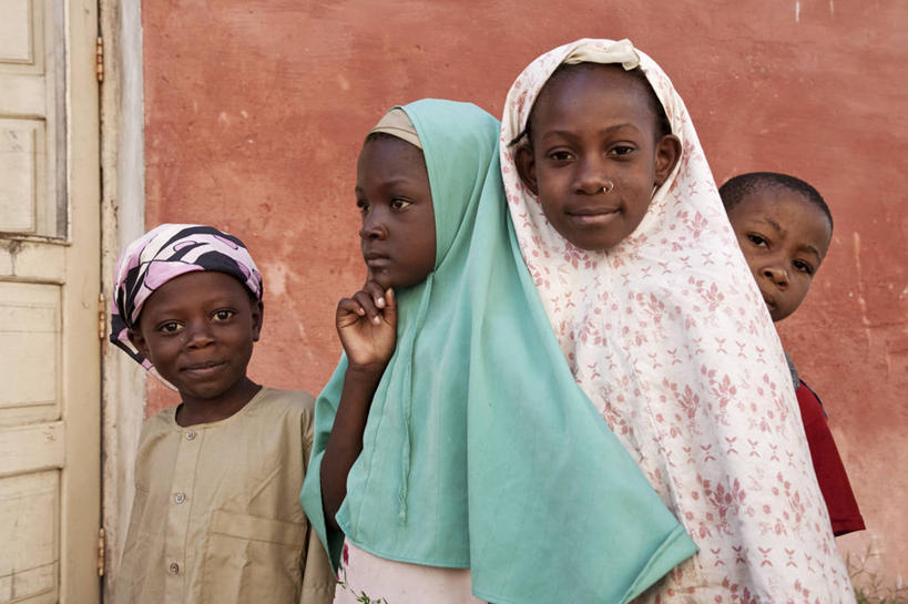 成年人,横图,彩色,非洲,莫桑比克,屋顶,岛,洗衣服,地标建筑,颜色,摄影,家庭妇女,五颜六色,色彩斑斓,五彩缤纷,五彩斑斓,五光十色,烘干,女人,清洗,洗涤,彩图,旅行,联合国教科文组织