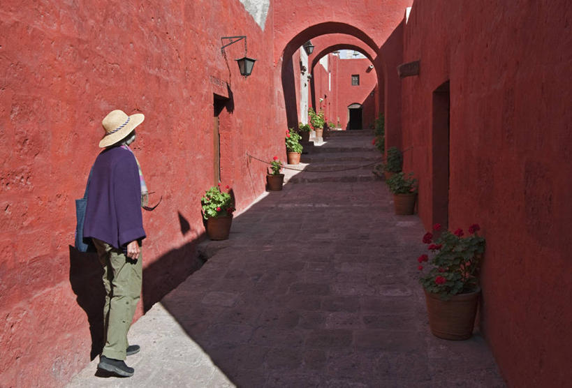 成年人,一个人,裁缝,商店,横图,商务,消费,帽子,刺绣,秘鲁,仅一个女性,缝纫机,南美,零售,摄影,缝纫,拉丁美洲,工匠,女人,彩图,旅行