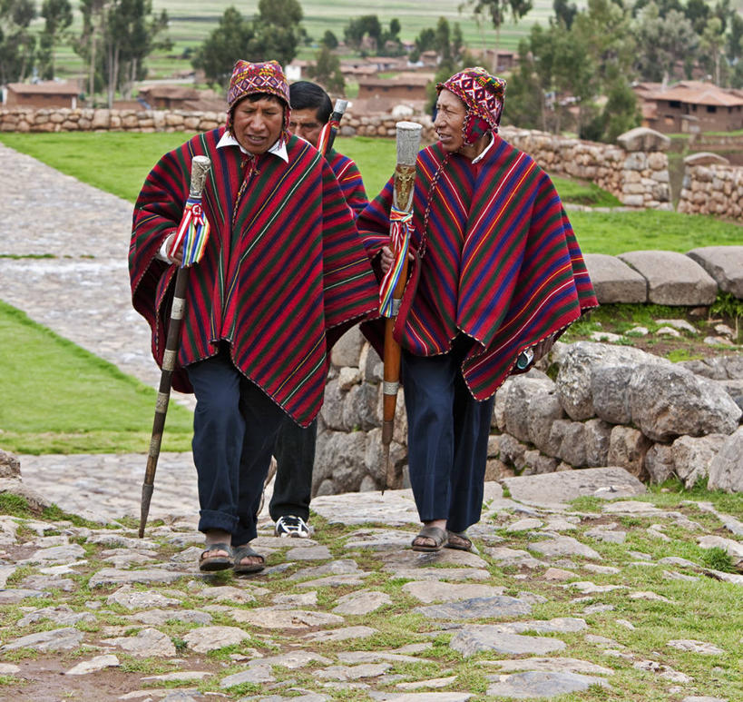 成年人,头发,无人,微笑,横图,快乐,帽子,秘鲁,红色,南美,摄影,麻花辫,拉丁美洲,乌鲁班巴河谷,女人,彩图,传统服装,旅行,传统文化
