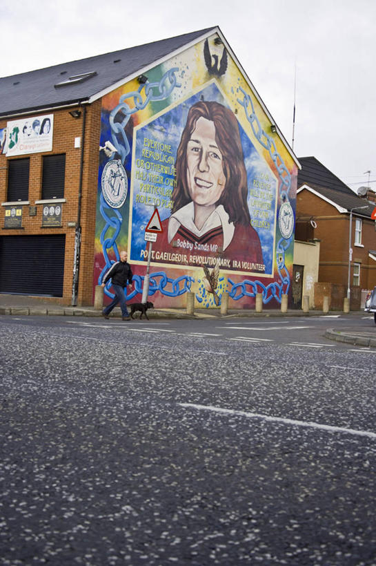 成年人,无人,竖图,街道,路,英国,北爱尔兰,艺术,墙,首都,艺人,壁画,摄影,政治,荣誉,街头艺人,革命,贝尔法斯特,共和党,美术工艺,男人,彩图,旅行,涂鸦