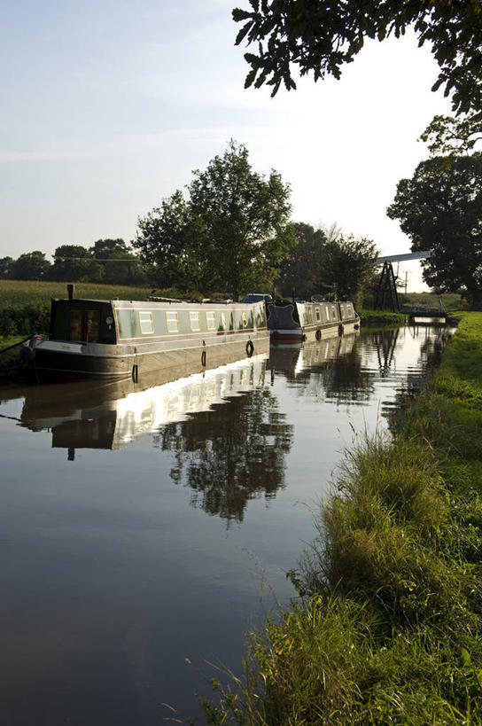 无人,横图,旅游,建筑,英国,欧洲,废弃,房屋,历史,英格兰,废墟,摄影,宗教,报废,废物,基督教,西欧,修道院,丢弃,大不列颠,放弃,抛弃,大不列颠及北爱尔兰联合王国,大不列颠及爱尔兰联合王国,西米德兰兹郡,英吉利,摈弃,修院,西米德兰兹,什罗普郡,僧侣,彩图,旅行,门廊,屏弃,大不列颠王国,大英帝国,联合王国,日不落帝国,摈斥,摒除,传统文化,什鲁斯伯里,舒茲伯利,奥古斯丁火山