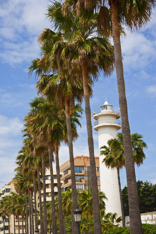 无人,竖图,室外,旅游,旅途,道路,棕榈树,西班牙,欧洲,信息,灯塔,交通,方向,地标建筑,摄影,生活方式,引导,指引,拜访,安达路西亚,马拉加省,航标,马贝拉,休闲活动,彩图,旅行,导航