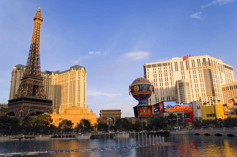 无人,横图,室外,旅游,度假,赌博,湖,水,城市,建筑,酒店,喷泉,日光,凯旋门,美国,池塘,塔,首都,蓝色,天空,地标建筑,赌场,摄影,北美,北美洲,美洲,法国文化,内华达州,拉斯维加斯,北亚美利加洲,亚美利加洲,内华达,北美艾灌木丛州,产银之州,银山州,银之州,赌城,拉斯韦加斯,克拉克县,彩图,旅行,县治,美利坚合众国,拉斯维加斯巴黎酒店