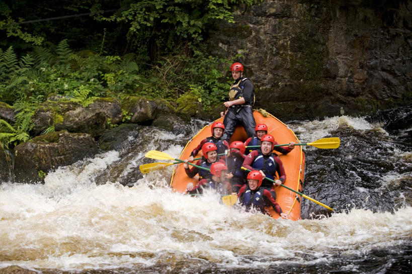 划艇,横图,室外,旅游,兴奋,运动,团队,河流,船,英国,刺激,活力,摄影,活动,漂流,桨,格温内思郡,冒险,危险,休闲活动,彩图,旅行,巴拉,北威尔士