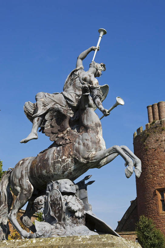 无人,横图,旅游,度假,雕塑,英国,正装,雕像,园艺,塔,宏伟,摄影,高雅,要塞,威尔士,彩图,旅行,名声,波威斯城堡