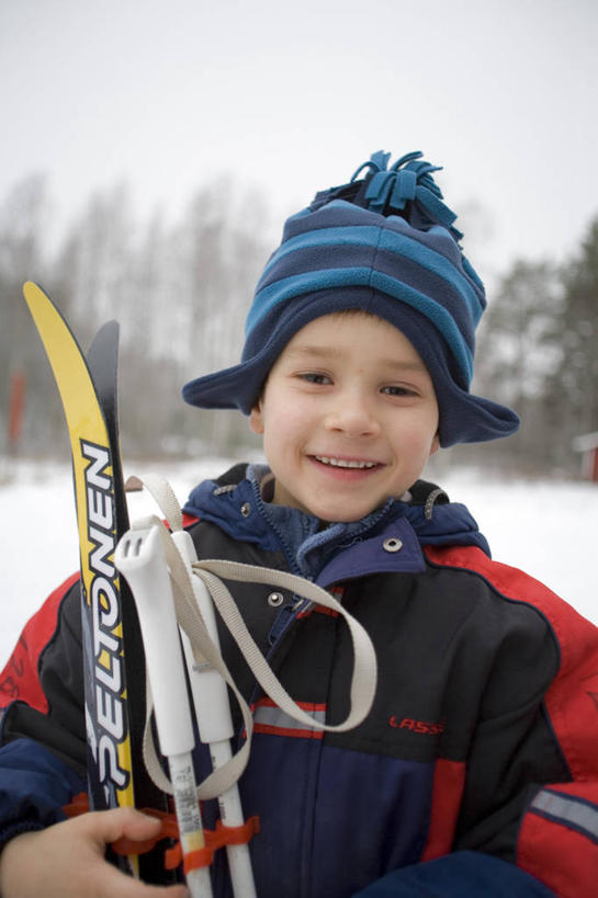 儿童,一个人,家庭,横图,室外,旅游,度假,纯洁,法国,欧洲,行人,游客,游人,海岸线,娱乐,路人,旅客,台阶,享受,休闲,放松,可爱,童年,童趣,摄影,活动,布列塔尼,西欧,法兰西,童真,烂漫,无邪,滨海阿尔卑斯,法兰西共和国,法兰西第五共和国,普罗旺斯.阿尔卑斯.蓝色海岸,普罗旺斯.阿尔卑斯.蓝色海岸大区,过客,滨海阿尔卑斯省,天真,女孩,海滩,彩图,旅行,海港,拉特里尼泰,尼斯区