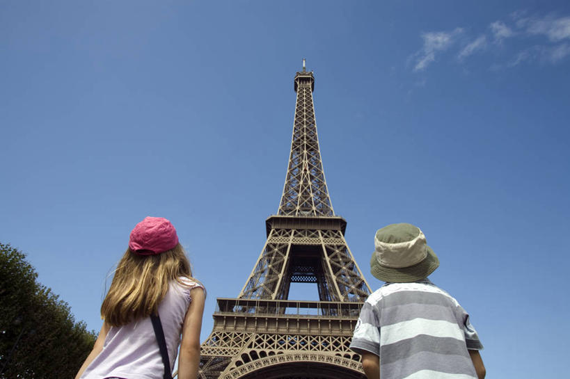 儿童,一个人,家庭,横图,室外,旅游,度假,纯洁,法国,欧洲,行人,游客,游人,海岸线,娱乐,路人,旅客,台阶,享受,休闲,放松,可爱,童年,童趣,摄影,活动,布列塔尼,西欧,法兰西,童真,烂漫,无邪,滨海阿尔卑斯,法兰西共和国,法兰西第五共和国,普罗旺斯.阿尔卑斯.蓝色海岸,普罗旺斯.阿尔卑斯.蓝色海岸大区,过客,滨海阿尔卑斯省,天真,女孩,海滩,彩图,旅行,海港,拉特里尼泰,尼斯区