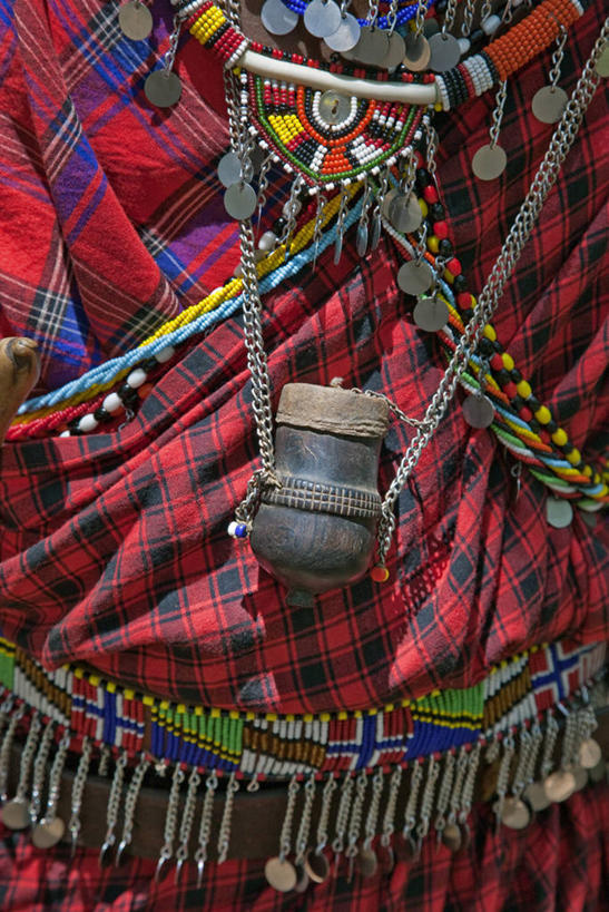 成年人,一个人,竖图,探险,海洋,英国,仅一个女性,海湾,英格兰,夏天,摄影,洞穴,女人,海滩,彩图,西南英格兰