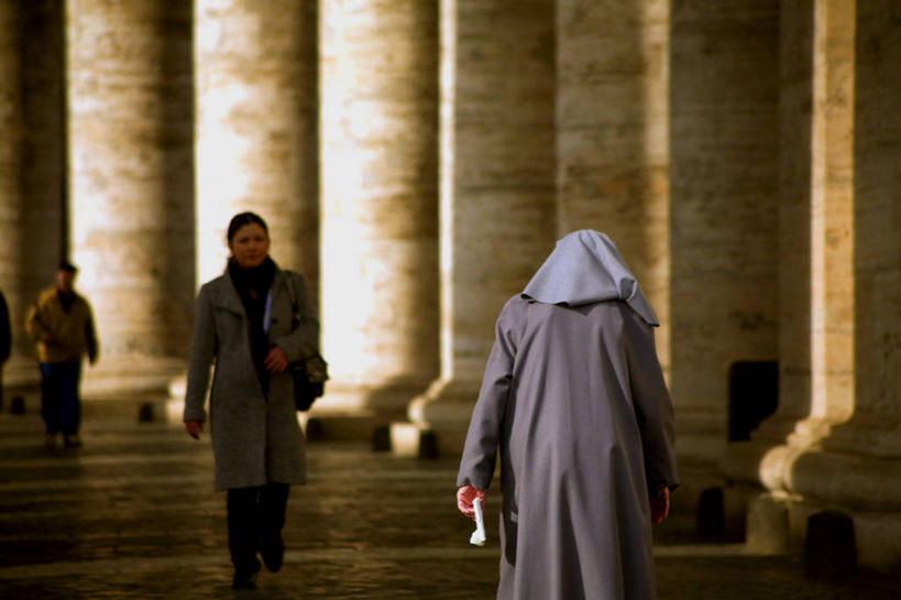 两个人,广场,横图,意大利,欧洲,首都,摄影,意大利文化,梵蒂冈城,修女,彩图