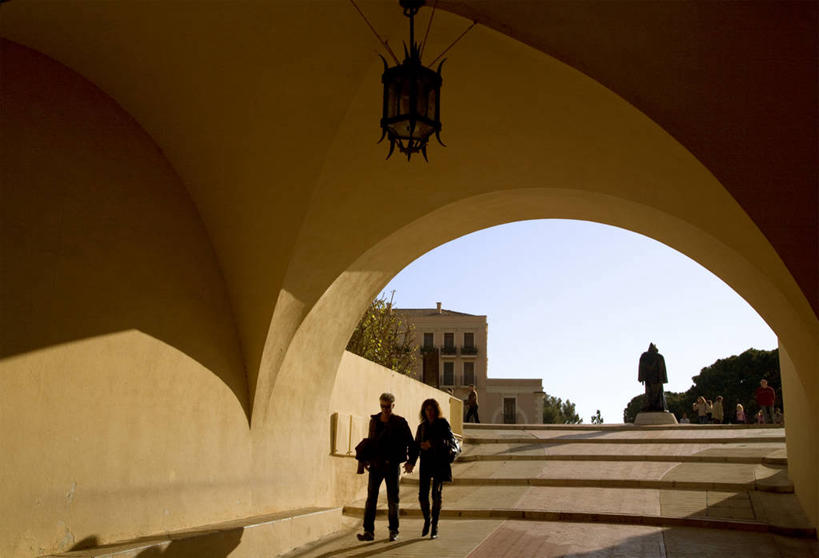 一个人,横图,制服,摩纳哥,欧洲,军事,枪支,摄影,军服,改变,皇室,王子,彩图,旅行,摩纳哥皇宫