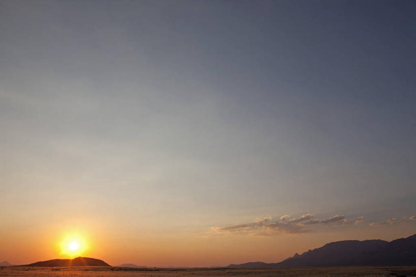 成年人,三个人,同事,跑,横图,锻炼,成功,运动,合作,团队,集体,信心,沙漠,非洲,纳米比亚,竞技运动,训练,队伍,车队,运输,摄影,活动,领导,成就,合伙,领袖,达马拉兰,马拉松赛跑,男人,触摸,彩图,旅行