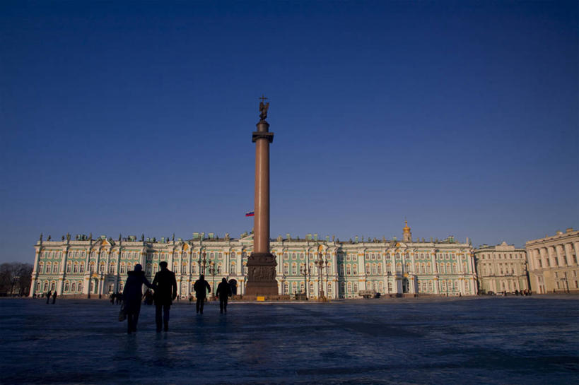 博物馆,横图,方图,旅游,成功,欧洲,俄罗斯,亚洲,行人,游客,游人,北,路人,旅客,摄影,首府,圣彼得堡,俄联邦,俄罗斯联邦,艾尔米塔什博物馆,彼得格勒,冬宫,列宁格勒,列宁格勒州,圣彼得堡市,前苏联,过客,步行,彩图,旅行,皇宫广场,伴侣,独联体