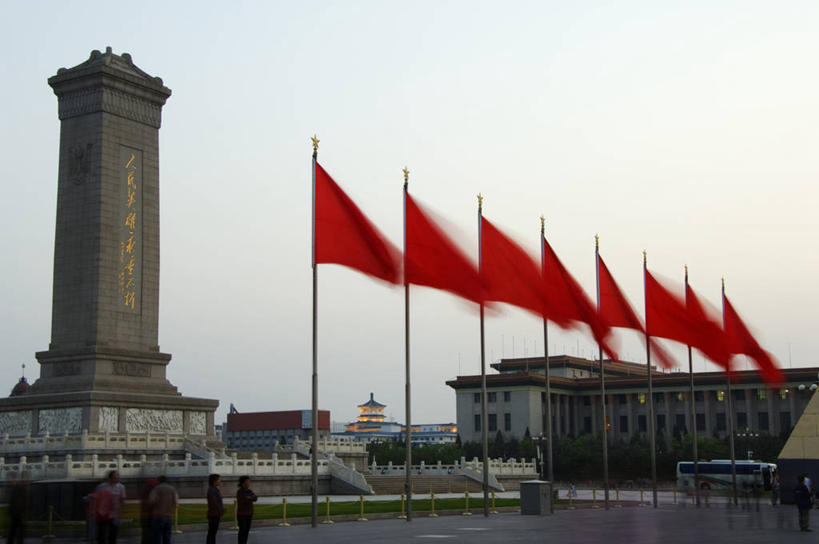 横图,室外,旅游,度假,建筑,北京,天安门广场,中国,亚洲,行人,游客,游人,首都,历史,路人,旅客,黄昏,地标建筑,摄影,中国文化,东亚,过客,彩图