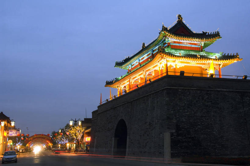 无人,横图,彩色,室外,夜晚,建筑,亚洲,装饰,光,古城,历史,城墙,宝塔,黄昏,摄影,五颜六色,照亮,色彩斑斓,五彩缤纷,曲阜,山东省,孔子,五彩斑斓,五光十色,彩图,传统文化,联合国教科文组织