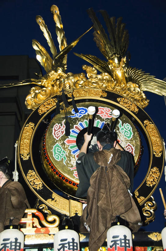 成年人,竖图,彩色,旅游,城市,日本,春节,亚洲,庆祝,日本文化,历史,黄昏,摄影,五颜六色,照亮,色彩斑斓,五彩缤纷,东亚,本州,岐阜县,五彩斑斓,五光十色,男人,彩图,传统文化