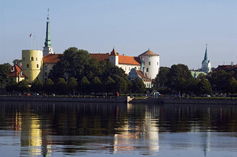 无人,横图,室外,度假,河流,美景,天际线,城市风光,城市,欧洲,拉脱维亚,反射,景观,城镇,古城,首都,历史,娱乐,享受,休闲,景色,放松,摄影,里加,彩图,联合国教科文组织,道加瓦河