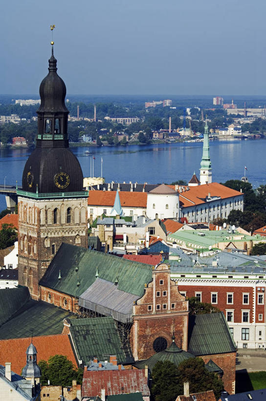 无人,竖图,俯视,航拍,室外,天际线,城市,建筑,欧洲,拉脱维亚,屋顶,城镇,古城,首都,古典,历史,摄影,鸟瞰,里加,彩图,高角度拍摄,联合国教科文组织,道加瓦河