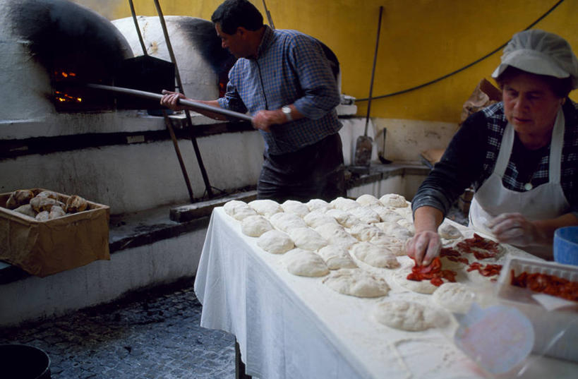 面包,成年人,横图,城市,葡萄牙,欧洲,烤炉,食品,市场,首都,火腿,里斯本,摄影,烘焙师,西班牙香肠,小圆面包,伊比利亚半岛,新特拉,女人,烹调,彩图,小麦面粉