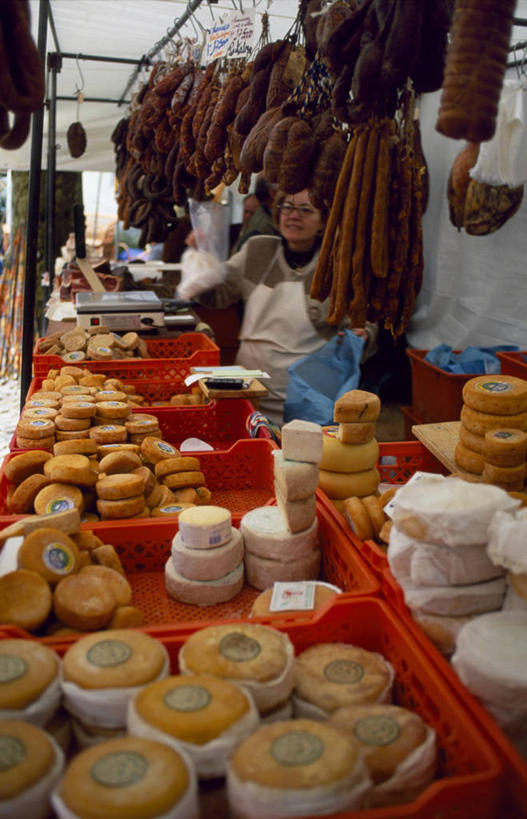 一个人,竖图,消费,城市,葡萄牙,欧洲,食品,市场,首都,货摊,里斯本,摄影,贸易,意大利腊肠,伊比利亚半岛,新特拉,彩图