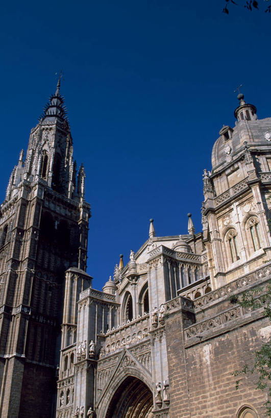 无人,竖图,建筑,西班牙,欧洲,尖顶,摄影,宗教,宗教建筑,南欧,托莱多,西班牙王国,卡斯蒂利亚,卡斯蒂利亚拉曼查,卡斯蒂利亚拉曼恰,拉曼查,拉曼恰,托莱多省,托莱多大教堂,莱昂,卡斯蒂利亚.莱昂,莱昂省,彩图,大教堂
