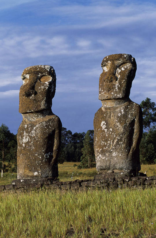 无人,家庭,竖图,复活节岛,智利,雕像,地标建筑,南美,摄影,太平洋,南美洲,拉丁美洲,修复,美洲,复活节岛石像,波利尼西亚,摩艾石像,亚美利加洲,南亚美利加洲,复活岛,智利共和国,摩艾像,波利尼西亚群岛,彩图,复活节岛人像,赫布亚岛,拉帕努伊岛,毛埃石像,摩阿仪,摩埃石像,莫阿伊,帕赛兰,伊斯特岛