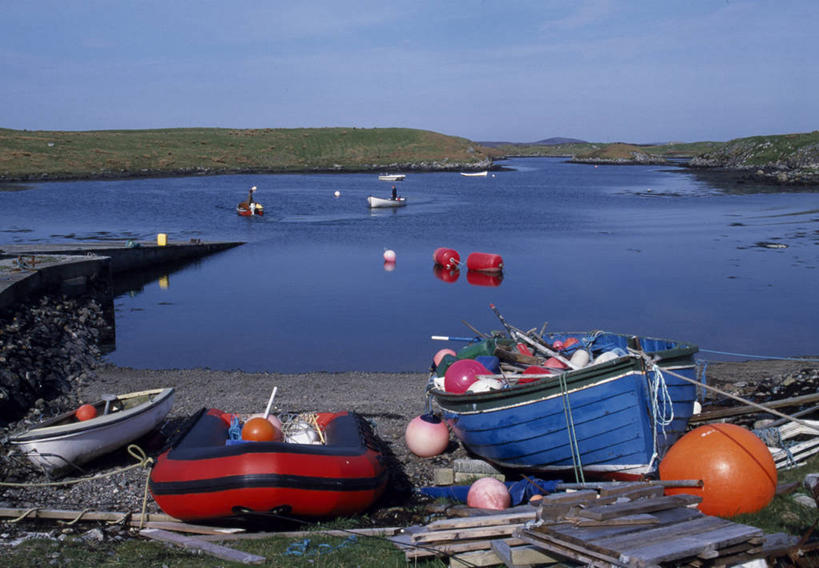 无人,横图,室外,水,船,英国,浮木,渔船,苏格兰,摄影,浮标,外赫布里底群岛,海滩,彩图