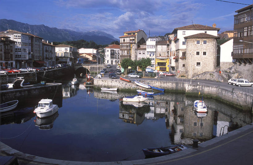 无人,码头,横图,室外,山,山脉,水,建筑,船,西班牙,欧洲,反射,摄影,阿斯图里亚斯,彩图,海港