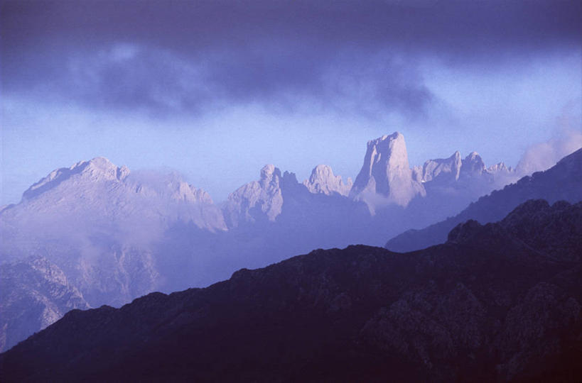 无人,横图,室外,山,山脉,西班牙,欧洲,地形,山顶,摄影,山脊,阿斯图里亚斯,彩图