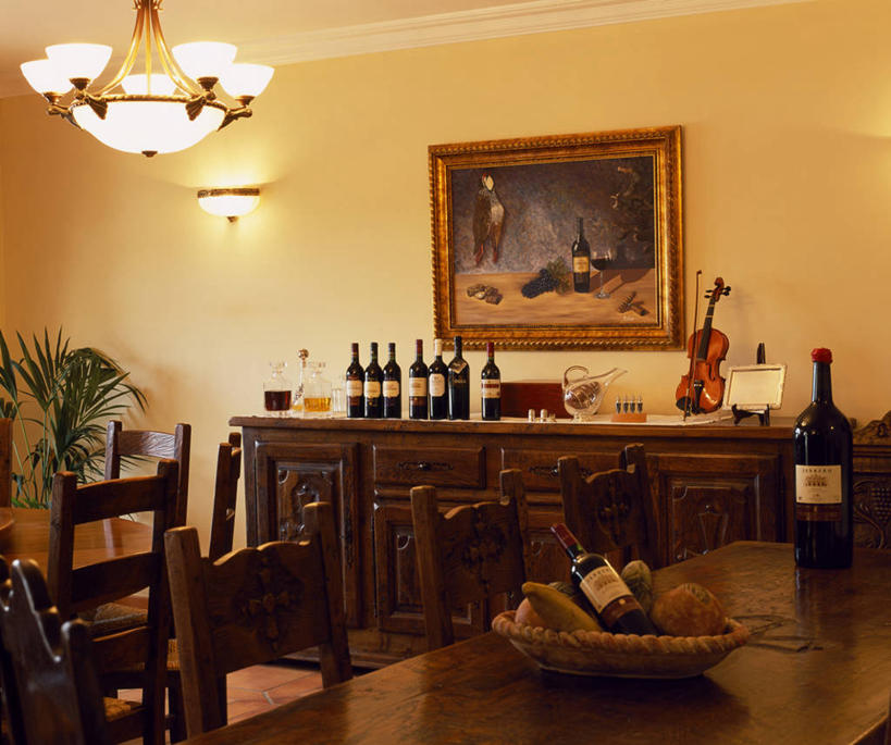 葡萄酒,无人,横图,室内,餐桌,西班牙,欧洲,饭厅,酒瓶,瓶子,摄影,彩图