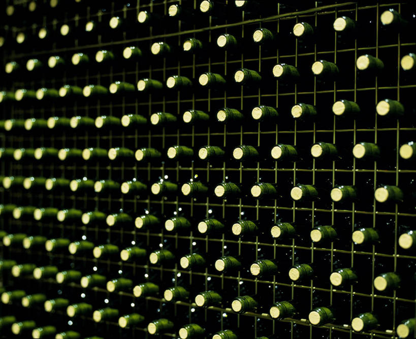 葡萄酒,无人,工程师,建筑师,商店,机场,横图,西班牙,支架,软木塞,酒窖,酒瓶,瓶子,摄影,洞穴,式样,管理,拉瓜迪亚机场,建筑工程师,阿拉瓦省,设计,彩图,画则师,图则师,则师,评估,人员,圣地亚哥.卡拉特拉瓦