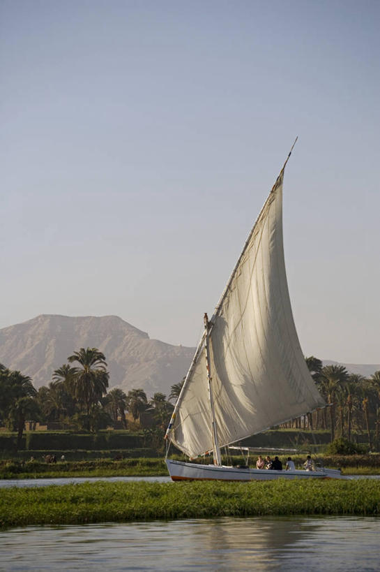 帆船,无人,竖图,室外,河流,水,船,尼罗河,非洲,埃及,交通工具,帆,运输,摄影,航海,中东,载具,北非,埃及文化,三桅帆船,彩图,旅行,埃及卢克索