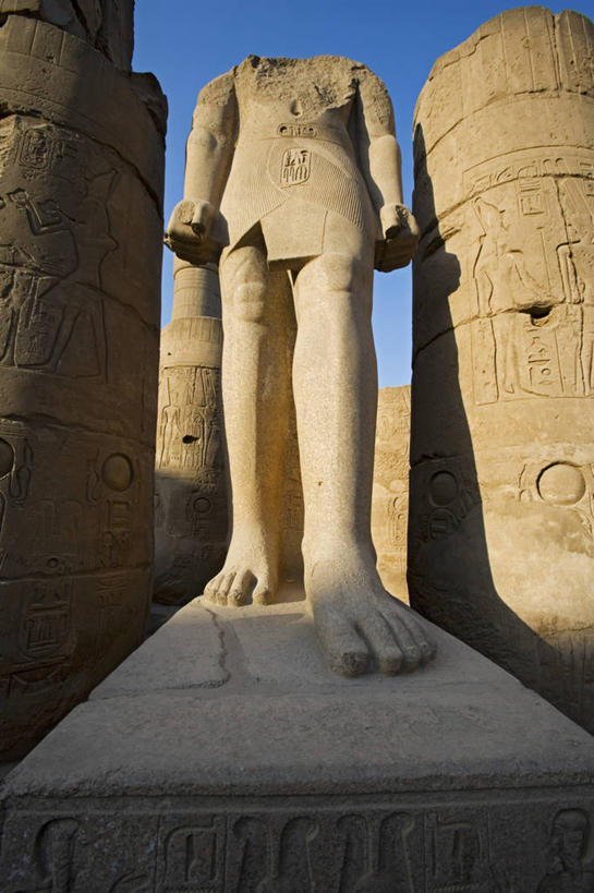 无人,竖图,室外,旅游,度假,建筑,尼罗河,非洲,埃及,雕像,废墟,摄影,宗教,考古学,中东,象形文字,法老,北非,鲁克索神殿,埃及文化,古埃及文明,古代文明,彩图,旅行,埃及卢克索