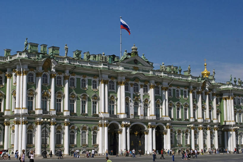 无人,博物馆,宫殿,横图,彩色,旅游,城市,建筑,旗帜,俄罗斯,亚洲,行人,游客,游人,雕像,大门,冬天,拱门,路人,旅客,绿色,金色,摄影,五颜六色,色彩斑斓,五彩缤纷,五彩斑斓,前苏联,五光十色,过客,叶卡捷琳娜女皇,设计,彩图,独联体