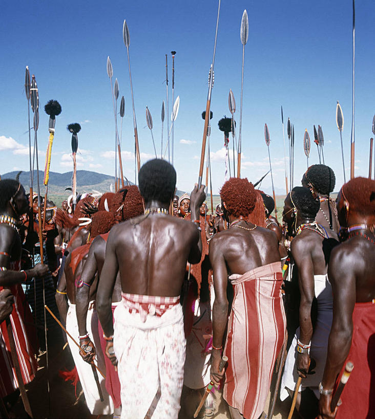 竖图,婚礼,快乐,生产线,肯尼亚,庆祝,结婚,喜庆,摄影,纪念,典礼,矛,非洲文化,彩图,传统服装,高兴,舞蹈,传统文化